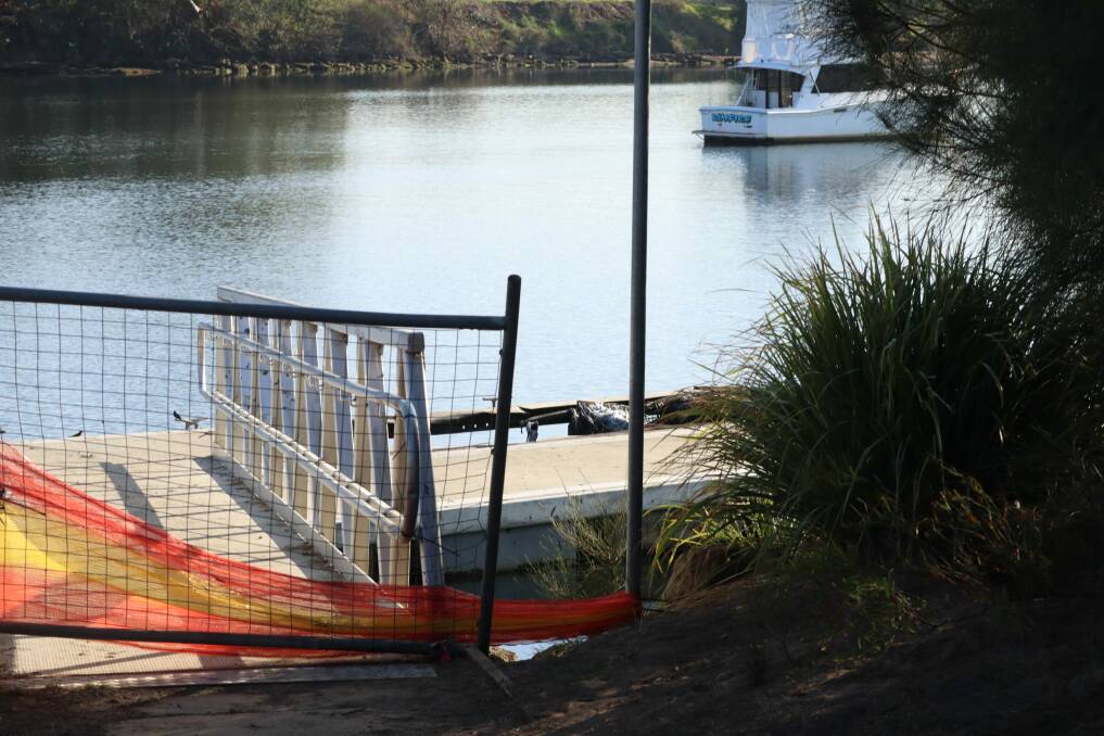 A pontoon on the Shoalhaven River is closed all users, following a recent fire. Picture by Jorja McDonnell