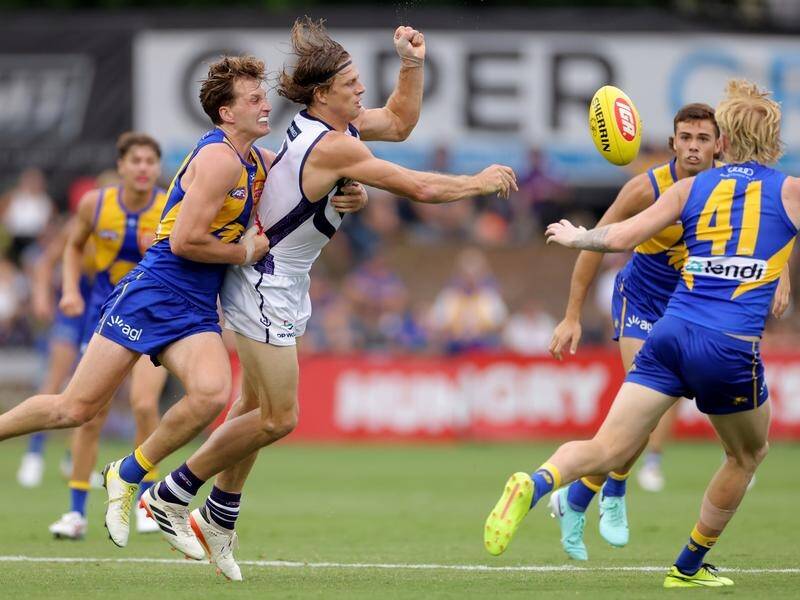 Nat Fyfe wound back the clock with a fine midfield display in Fremantle's practice match win. (Richard Wainwright/AAP PHOTOS)