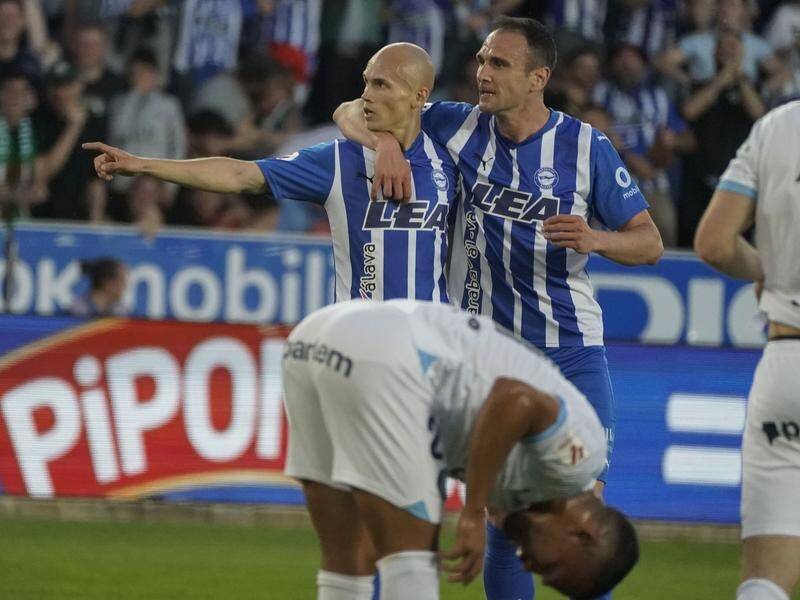 Late Guridi header rescues point for Alaves in La Liga South Coast